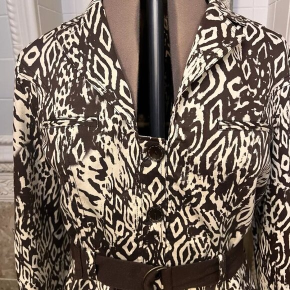 Unbranded. Sz L - XL. Animal Print. Brown Cream. Denim Shacket. Belted. B112 - Picture 5 of 6
